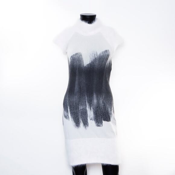 CHANEL Dress CC 2010 Runway Cashmere Knit Short Sleeveless Vintage 34 - Picture 1 of 14